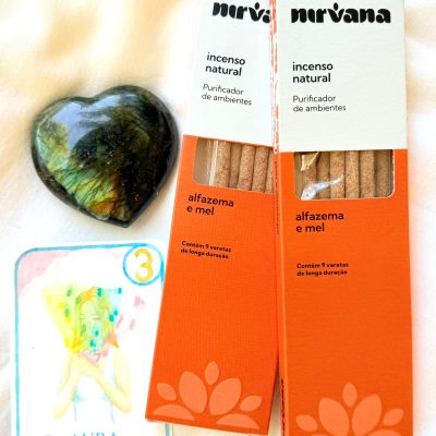 NIRVANA INCENSO ALFAZEMA E MEL PURIFICADOR AMBIENTES